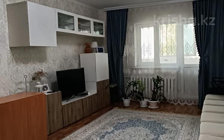 2-комнатная квартира, 68.8 м², 1/9 этаж, мкр 12