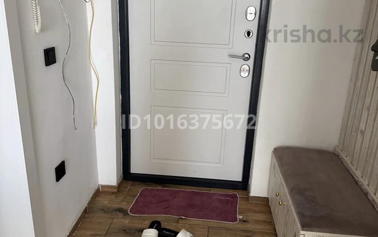 2-комнатная квартира · 46.6 м² · 6/9 этаж, мкр Аккент 66 за 230 000 ₸ в Алматы, Алатауский р-н — фото 2
