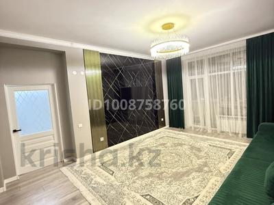 2-комнатная квартира · 71 м², мкр Акбулак, Пушкина 157 за 37.8 млн 〒 в Таразе