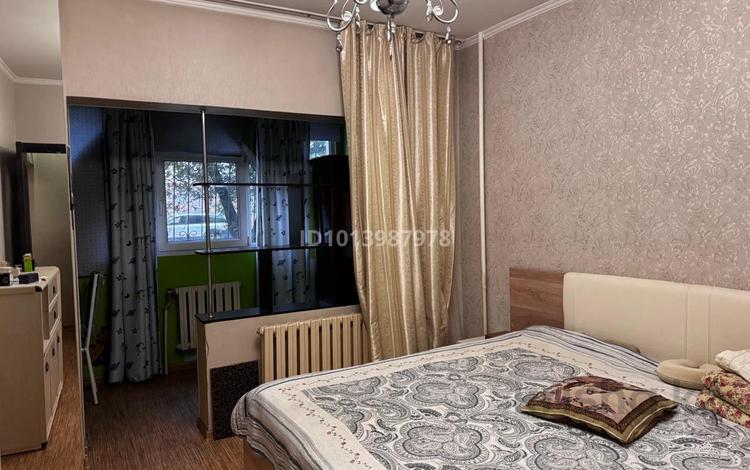 2-комнатная квартира · 56 м² · 1/9 этаж, мкр Таугуль 13 за 280 000 ₸ в Алматы, Ауэзовский р-н — фото 2