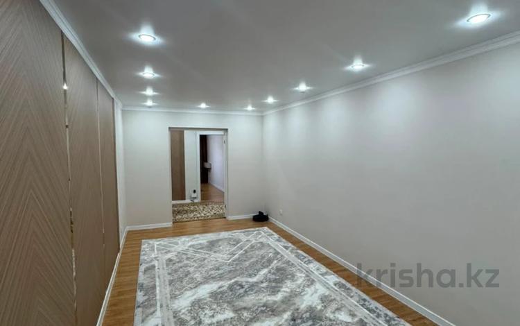 3-бөлмелі пәтер · 92 м² · 6/9 қабат, Болашақ ш/а. 131г, бағасы: 30.6 млн ₸ в Актобе, мкр Болашак — фото 2