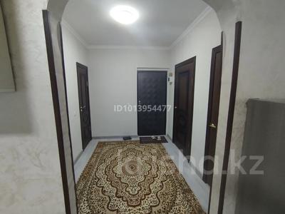 3-комнатная квартира · 74 м² · 2/2 этаж, мкр Самал-3 159 за 17.5 млн ₸ в Шымкенте, Абайский р-н