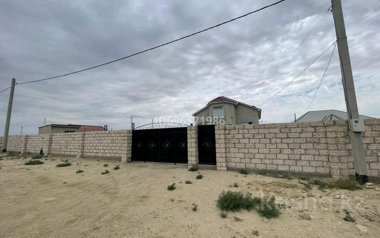 Отдельный дом · 4 комнаты · 180 м² · 15 сот., 5кв 611 — Школа гимназия Сайын Шапағатов за 14 млн 〒 в С.шапагатовой — фото 3