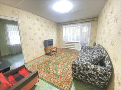 3-комнатная квартира · 53 м² · 3/5 этаж, Пришахтинск, 21й микрорайон за 10.9 млн 〒 в Караганде, Алихана Бокейханова р-н