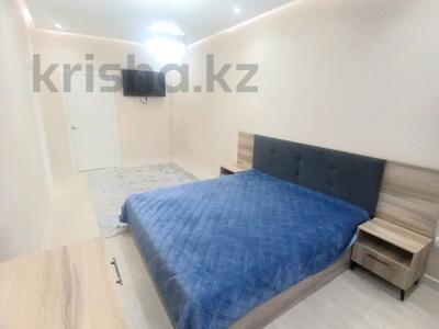 2-комнатная квартира · 70 м² · 2/7 этаж, Жилмассив Нурсат 74/4 за 220 000 ₸ в Шымкенте