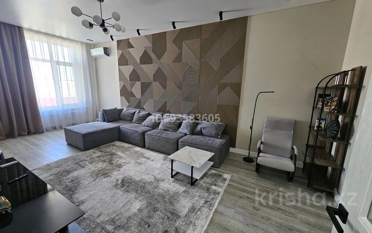 2-бөлмелі пәтер · 84 м² · 8/10 қабат, мкр Сары Арка 35, бағасы: 56 млн ₸ в Атырау — фото 2