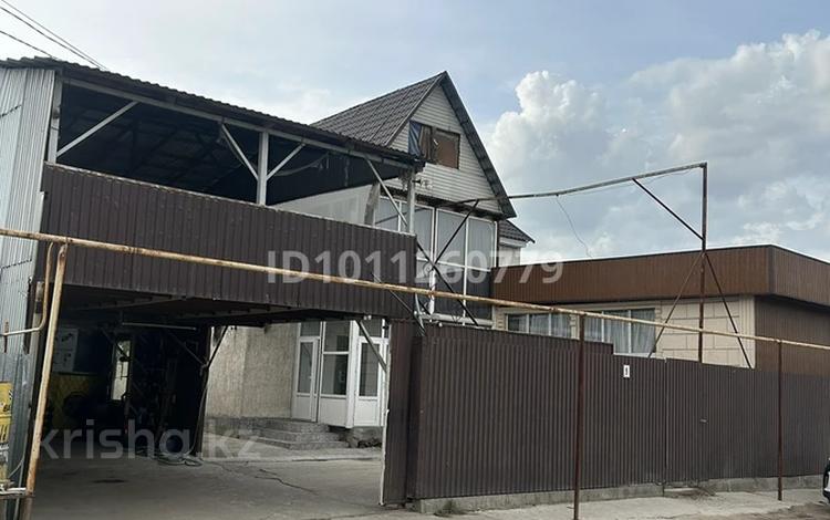 Отдельный дом · 17 комнат · 300 м² · 8 сот., мкр Кемел (Первомайское) за 56 млн 〒 в Алматы, Жетысуский р-н — фото 3