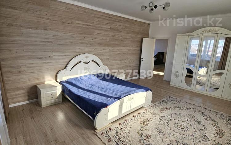 5-комнатный дом посуточно, 205 м², 7.6 сот., Карбай Мусабаева 12 за 150 000 〒 в Бурабае — фото 53