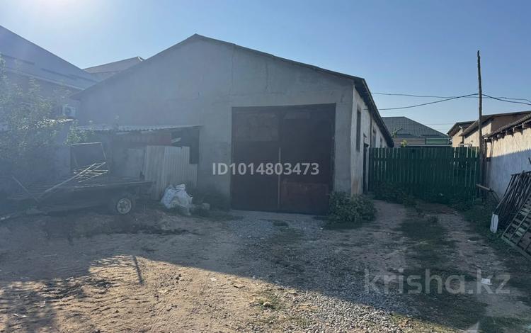 Свободное назначение, склады, кабинеты и рабочие места · 350 м² за 350 000 ₸ в Шымкенте, Каратауский р-н — фото 2