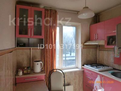 2-комнатная квартира · 42 м² · 2/5 этаж, мкр Аксай-2 48 за 32 млн 〒 в Алматы, Ауэзовский р-н