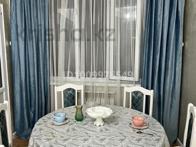 3-бөлмелі пәтер · 85 м² · 5/5 қабат, З.Шукурова 98Г, бағасы: 180 000 〒 в 