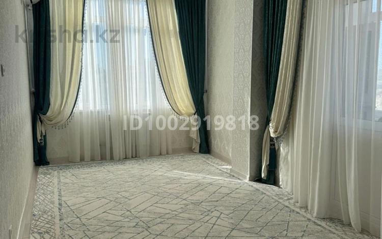 2-комнатная квартира · 74 м² · 8/11 этаж, 29-й мкр 24 за 18 млн 〒 в Актау — фото 8