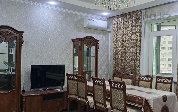 3-комнатная квартира · 100 м² · 6/16 этаж, Абая 150/230 за 420 000 ₸ в Алматы, Бостандыкский р-н — фото 2