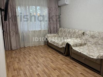 2-бөлмелі пәтер · 42.5 м² · 4/5 қабат, Майкудук, 11а микрорайон 10 — Поликлиника номер 11, бағасы: 12.5 млн ₸ в Караганде, Алихана Бокейханова р-н