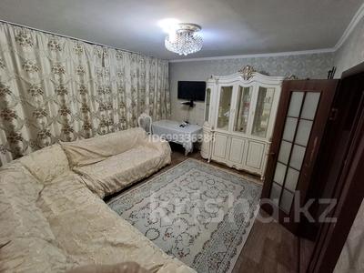2-комнатная квартира · 60 м² · 2/5 этаж, Актамберды 26 — В центре напротив мечети за 17 000 ₸ в 