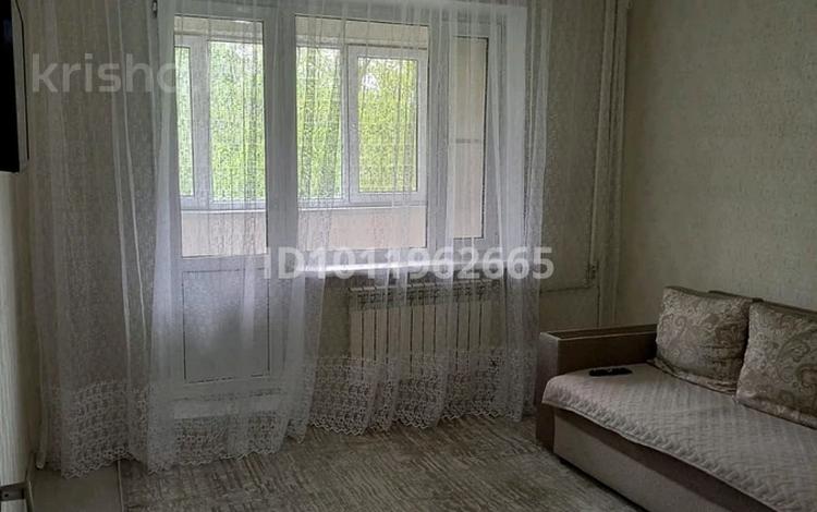 1-комнатная квартира · 35 м² · 3/5 этаж, мкр Айнабулак-1 22 за 170 000 ₸ в Алматы, Жетысуский р-н — фото 2