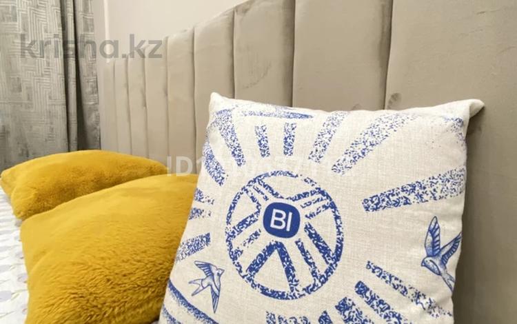 1-комнатная квартира · 60 м² · 1 этаж, Егизбаева 3, 5 — Каныша Сатпаева за 22 000 ₸ в Алматы, Бостандыкский р-н — фото 2