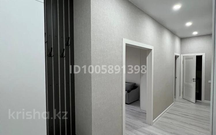 1-комнатная квартира · 43 м² · 3 этаж, Санжара Асфендиярова 5 за 240 000 ₸ в Астане, Нура р-н — фото 2