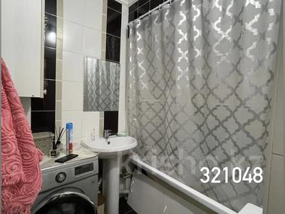 3-комнатная квартира, 50 м², 1/4 этаж, Саина — Толе би - Саина за 25 млн 〒 в Алматы, Ауэзовский р-н