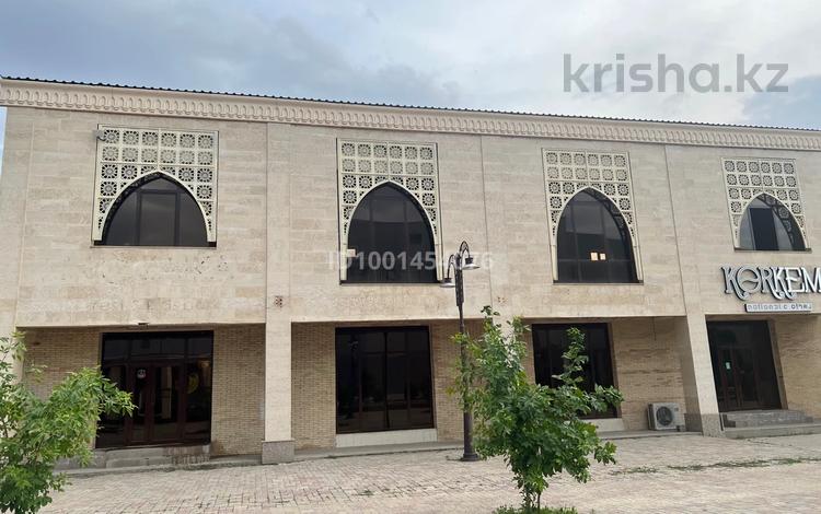 Свободное назначение, офисы, магазины и бутики, склады, общепит, салоны красоты, бани, гостиницы и зоны отдыха, медцентры и аптеки, образование, развлечения · 450 м² за 135 млн 〒 в Таразе — фото 10