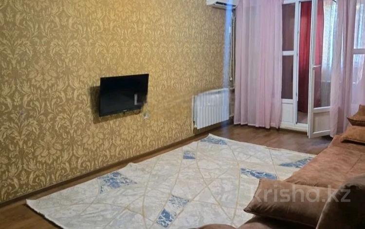 2-комнатная квартира · 48 м² · 1/5 этаж, 18мкр 43 за 150 000 ₸ в Шымкенте — фото 2