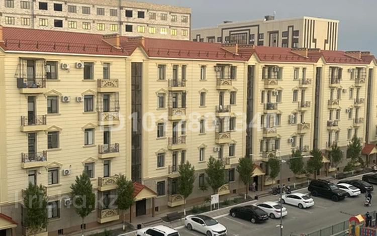 2-бөлмелі пәтер · 70 м², мкр Нурсая-3, проспект Абулхайр-хана 66, бағасы: 280 000 ₸ в Атырау — фото 2