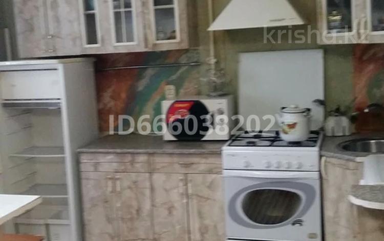3-бөлмелі пәтер · 75 м² · 2/5 қабат, проспект Нурсултана Назарбаева 191/1 — Сарайшык, бағасы: 18 000 ₸ в Уральске — фото 14