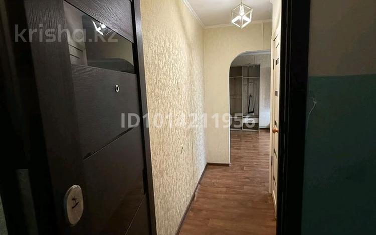 2-бөлмелі пәтер · 44 м² · 4/5 қабат, 3 микрорайон 8, бағасы: 15 млн ₸ в Чапаево — фото 2