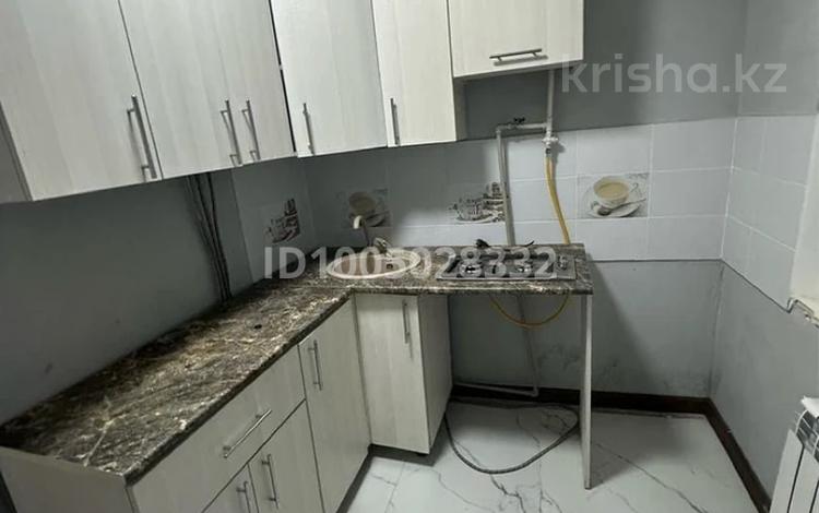 1-бөлмелі пәтер · 38 м² · 1/5 қабат, 11-й микрорайон, 11-й микрорайон — Уалиханова и Елишибек батыра, бағасы: 15.5 млн ₸ в Шымкенте, Енбекшинский р-н — фото 2