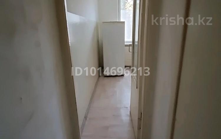 1-комнатная квартира · 32 м² · 1/5 этаж, мкр Самал 17 за 7.8 млн ₸ в Таразе — фото 2