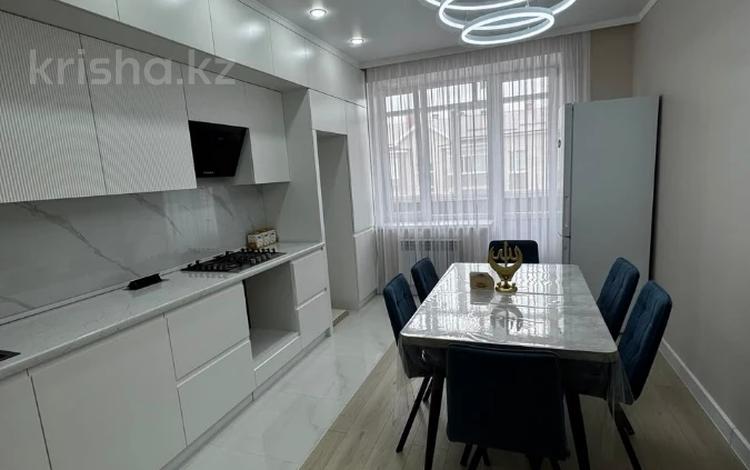 3-бөлмелі пәтер · 95.2 м² · 5/5 қабат, Алтын орда ш/а., бағасы: 38 млн ₸ в Актобе, мкр. Алтын орда — фото 11