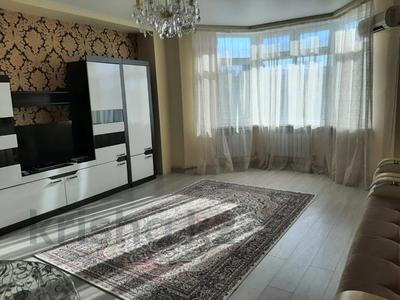 2-комнатная квартира · 67 м² · 9/9 этаж, Кулманова 107 за 250 000 ₸ в Атырау