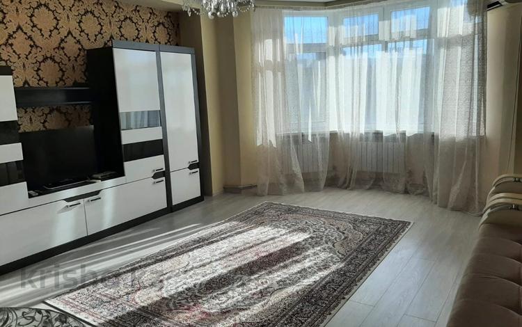 2-комнатная квартира · 67 м² · 9/9 этаж, Кулманова 107 за 250 000 ₸ в Атырау — фото 5
