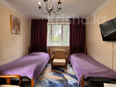 3-бөлмелі пәтер · 80 м² · 1/10 қабат, мкр Аксай-4, бағасы: 60 млн ₸ в Алматы, Ауэзовский р-н