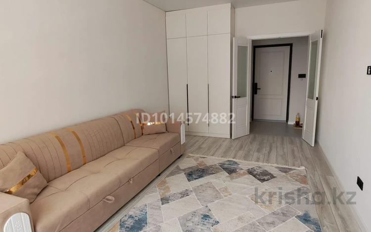 1-комнатная квартира · 43 м² · 3/9 этаж, Улы Дала 28 за 250 000 ₸ в Астане, Нура р-н — фото 2
