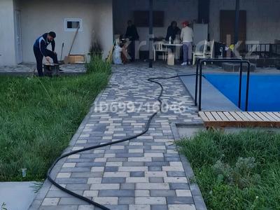 Дача · 4 комнаты · 77 м² · 7 сот., жилой массив Кайнар Булак, Зеленая 27 — Школа 83 за 35 млн 〒 в Шымкенте, Абайский р-н