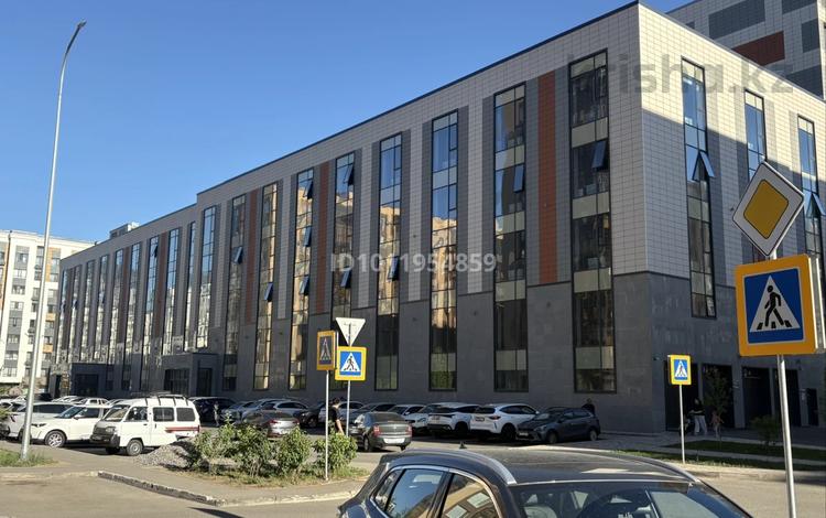 Офисы, магазины и бутики, кабинеты и рабочие места · 41 м² за 492 000 ₸ в Астане — фото 5