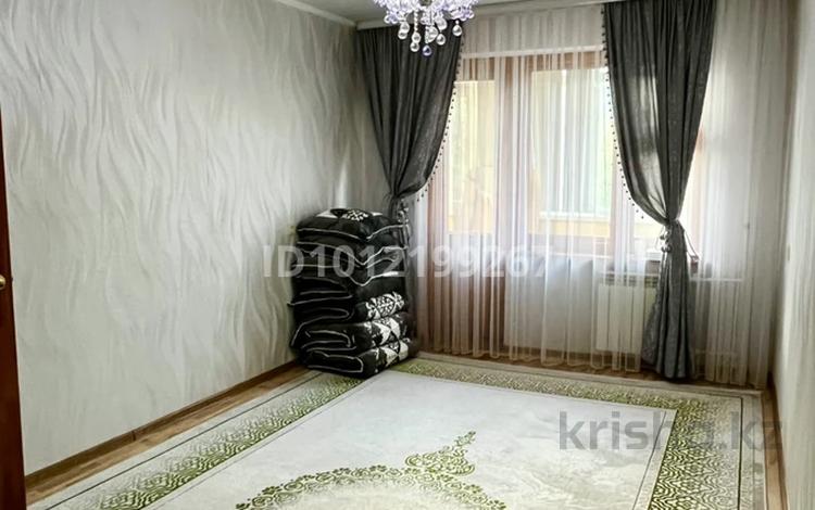 2-бөлмелі пәтер · 48.3 м² · 3/5 қабат, ул. Александра Алексеевича Гришина 70/1, бағасы: 17 млн ₸ в Актобе, мкр Авиатор — фото 2