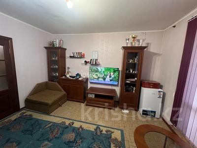 2-комнатная квартира · 53 м² · 2/10 этаж, Майкудук, Мкр Голубые пруды 15 — Возле ТД Айгерим за 18.3 млн ₸ в Караганде, Алихана Бокейханова р-н
