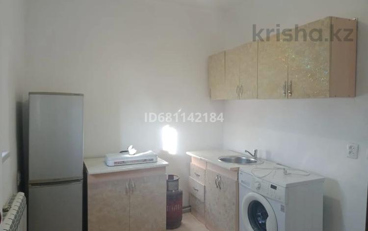 Отдельный дом · 1 комната · 39 м², Жазиралы 22 за 60 000 ₸ в Талдыкоргане — фото 2