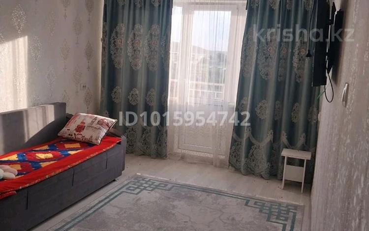 2-бөлмелі пәтер · 50 м² · 5/5 қабат, 1 мкр — Рядом Базар новый Дом квартира чисто плотно с мебельм, бағасы: 250 000 ₸ в Жанатасе — фото 2