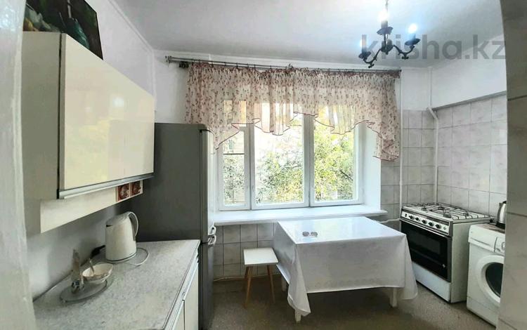 1-комнатная квартира · 35 м² · 3/5 этаж, Шевченко — Ауэзова за 220 000 ₸ в Алматы, Алмалинский р-н — фото 2