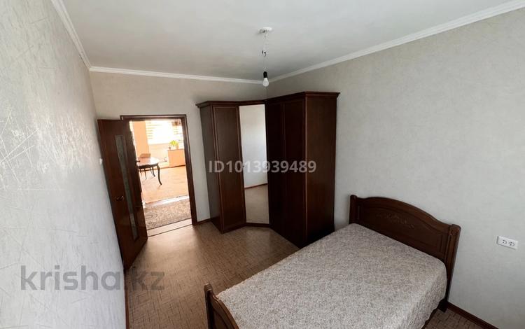 2-комнатная квартира · 64 м² · 1/5 этаж, Пр.Сатпаева 158 — Возле Апорт магазина, рядом 16школа за 17.8 млн ₸ — фото 2