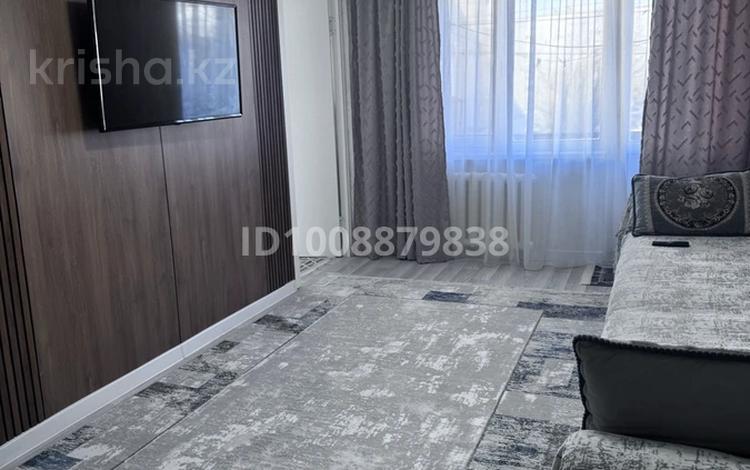 3-комнатная квартира · 49 м² · 2/5 этаж, Сванкулова 4 — Ағыбай батыр за 20 млн 〒 в Балхаше — фото 2