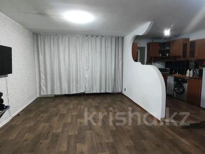 4-комнатная квартира · 80.6 м² · 3/5 этаж, Шугаева — Силикатный завод, университет Шакарима за 21 млн 〒 в Семее