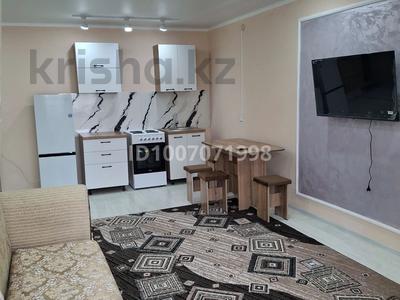 2-комнатная квартира · 35 м² · 1/5 этаж, Байтурсынова 74А за 180 000 〒 в Семее