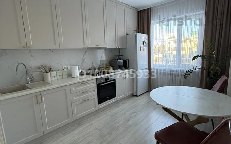 2-комнатная квартира · 67 м² · 2/9 этаж, мкр Юго-Восток, Шахтеров 31 А за 34 млн ₸ в Караганде, Казыбек би р-н — фото 2