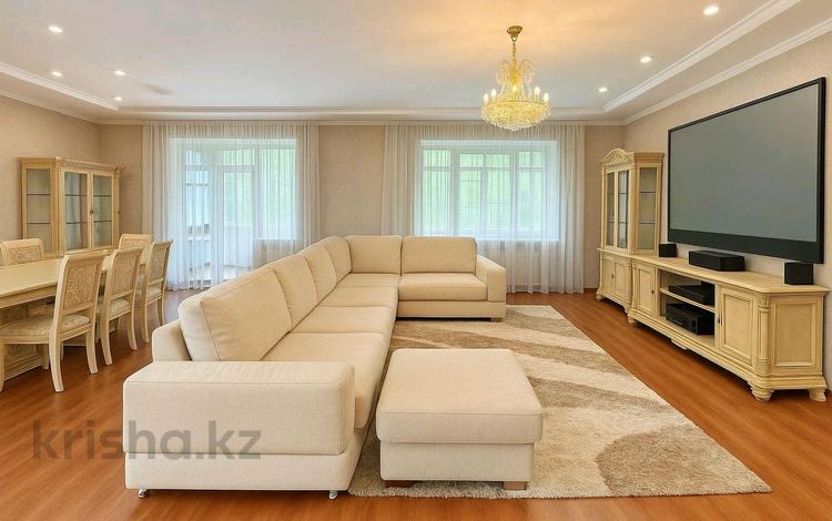 3-комнатная квартира · 150 м² · 2/4 этаж, мкр Юбилейный за 132 млн ₸ в Алматы, Медеуский р-н — фото 2