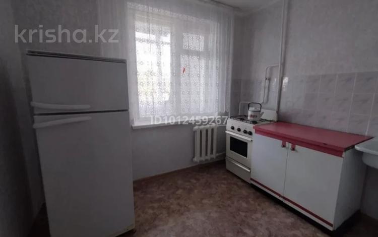 1-комнатная квартира · 32 м² · 3/5 этаж, 6 мкр 4 за 6.2 млн ₸ в Лисаковске — фото 2
