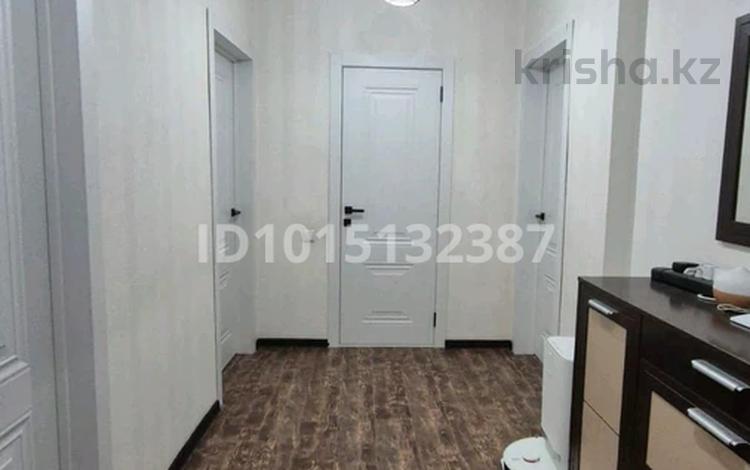 2-комнатная квартира · 65 м² · 6/10 этаж, Алихан Бокейхан 10 за 350 000 ₸ в Астане, Есильский р-н — фото 2